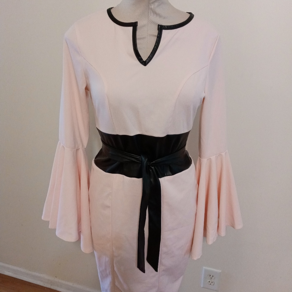 Light peach A-line dress with black pleather waist and flounce sleeves size 10